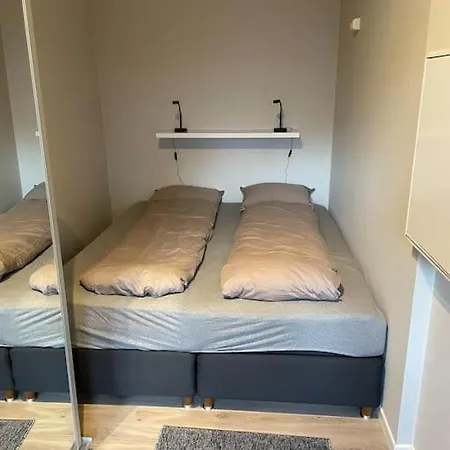 Practical Near Center 公寓